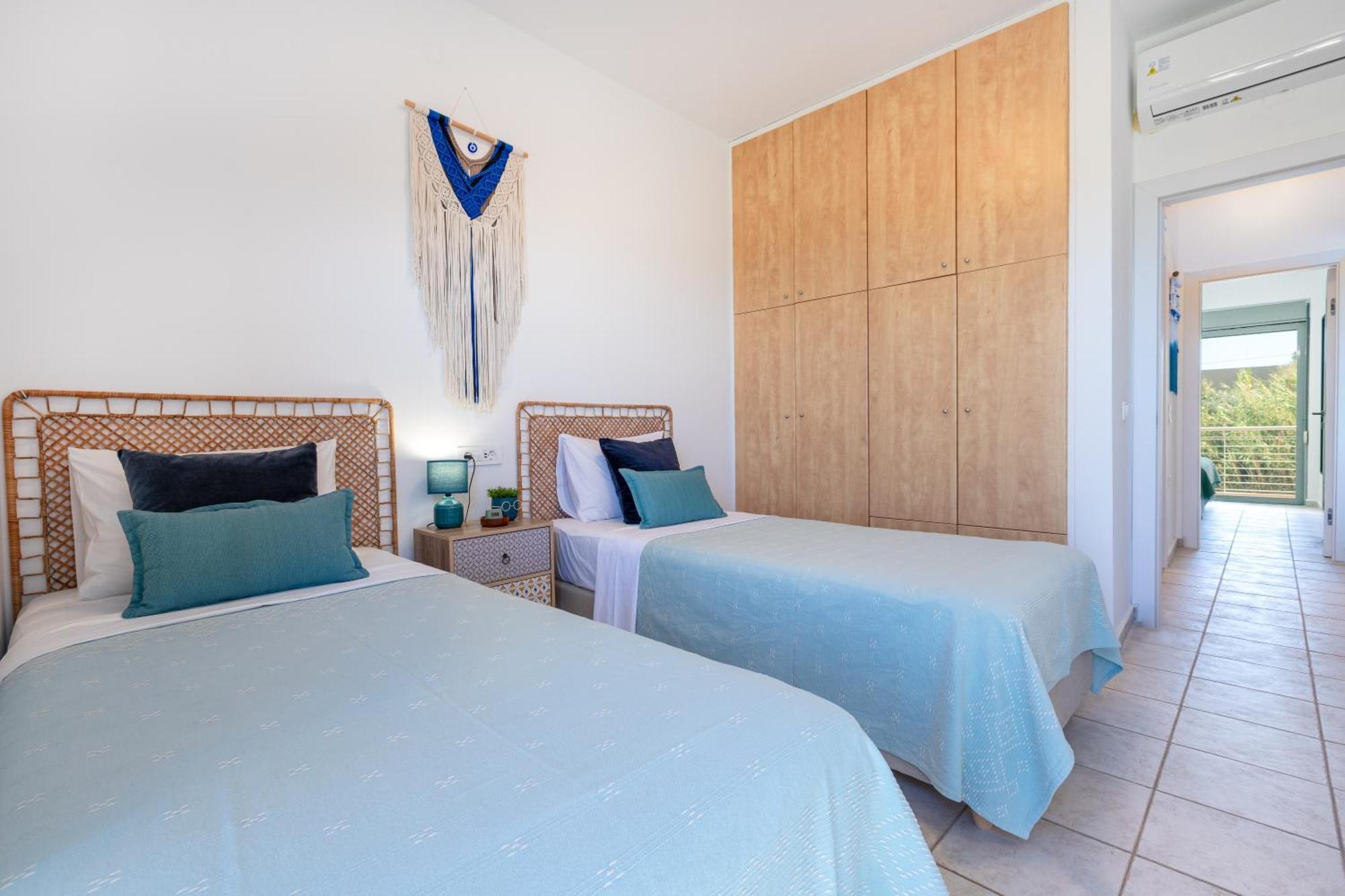 Maleme Yoga Blue Apartment Chania  ภายนอก รูปภาพ