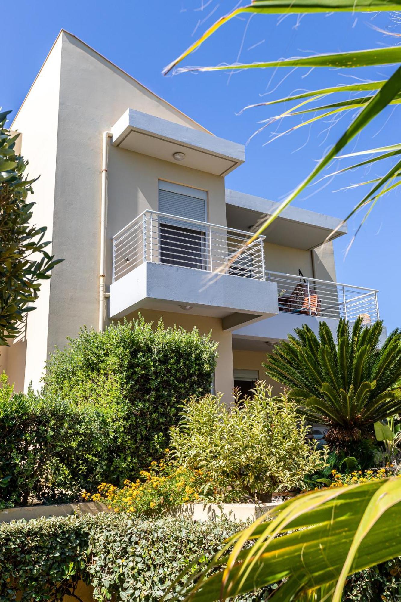 Maleme Yoga Blue Apartment Chania  ภายนอก รูปภาพ