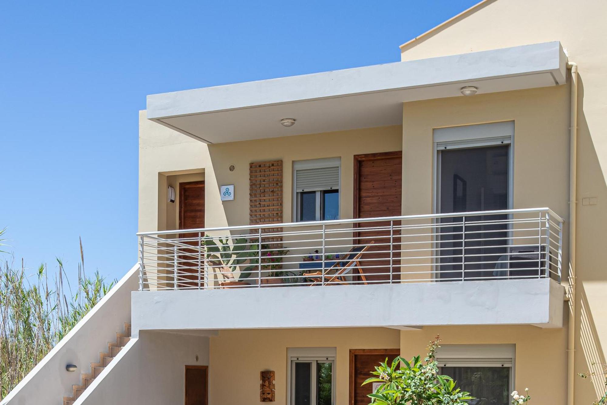 Maleme Yoga Blue Apartment Chania  ภายนอก รูปภาพ