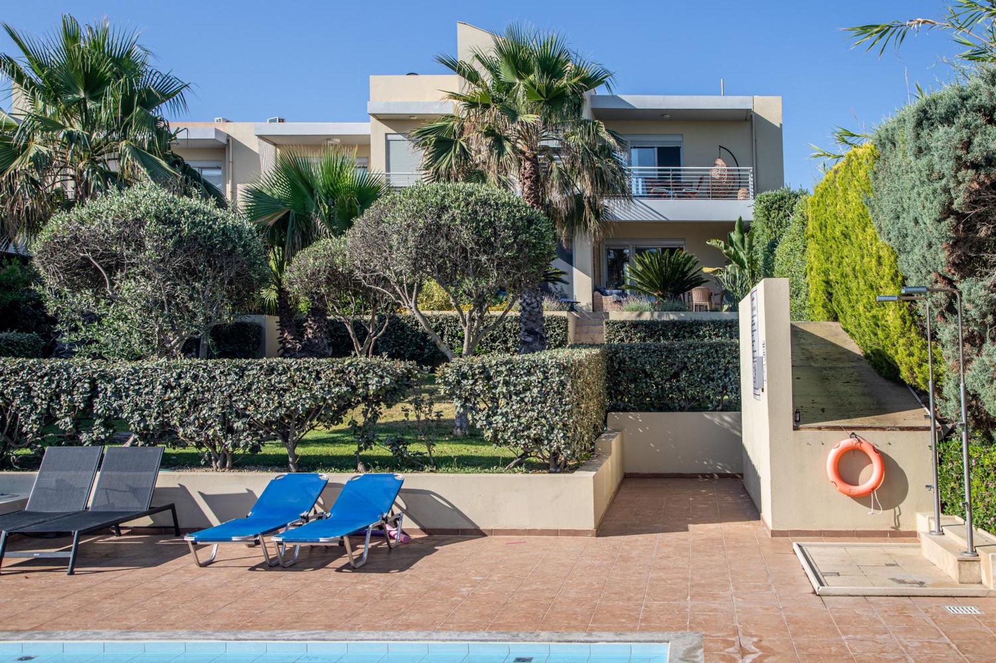 Maleme Yoga Blue Apartment Chania  ภายนอก รูปภาพ