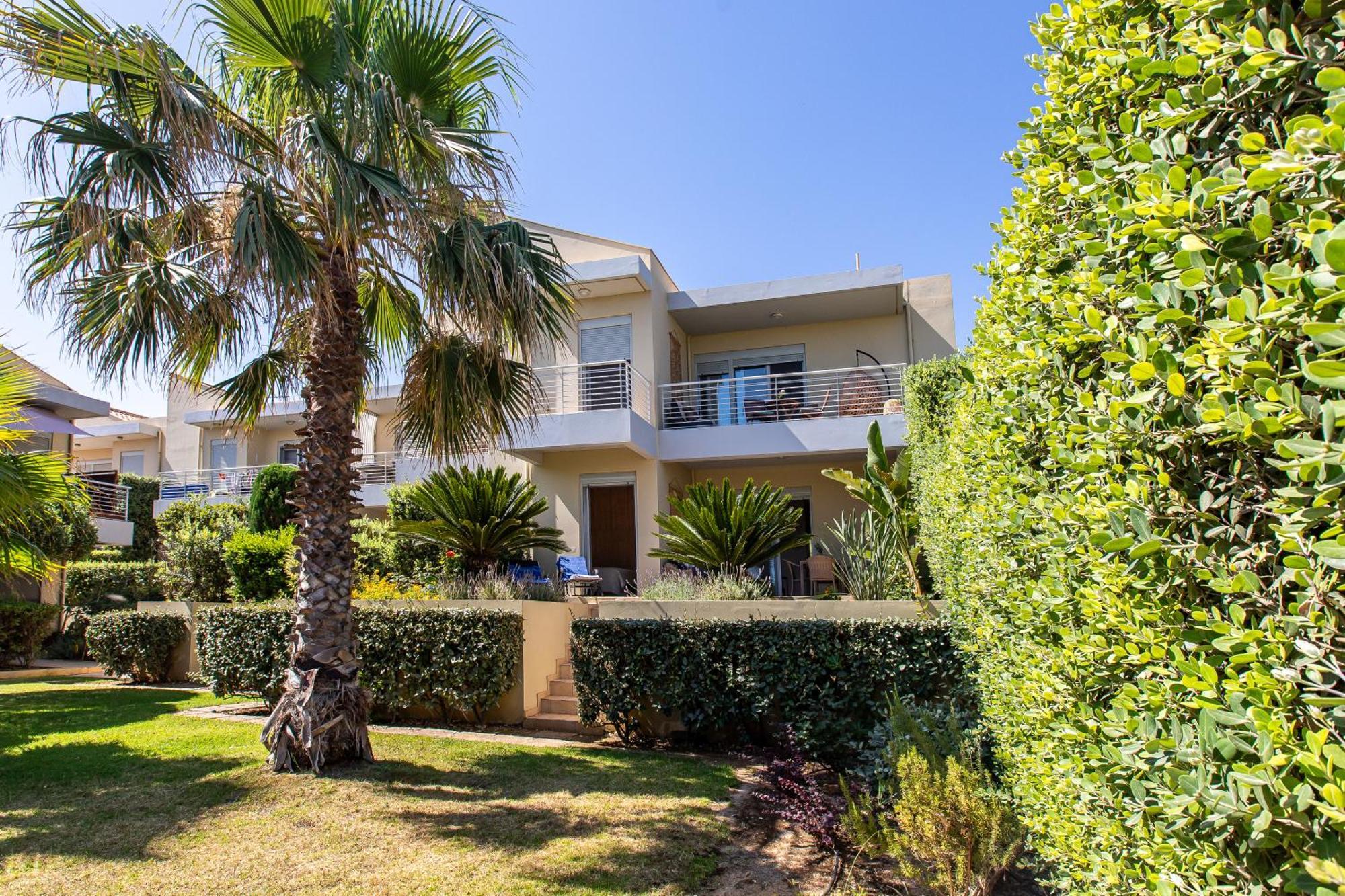 Maleme Yoga Blue Apartment Chania  ภายนอก รูปภาพ